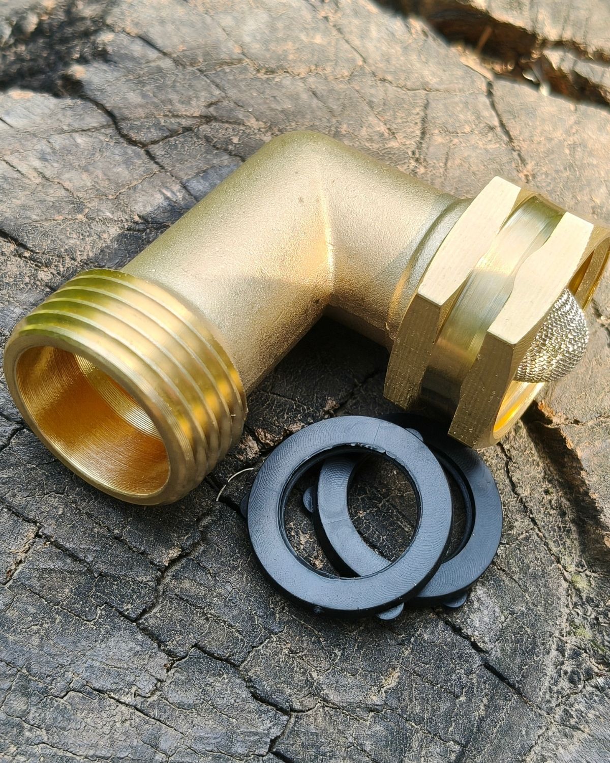 90 degree water hose elbow